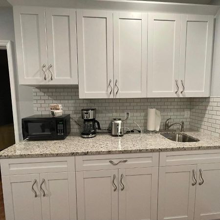 Twelve Oaks Modern Independent Apartment Tampa Bagian luar foto