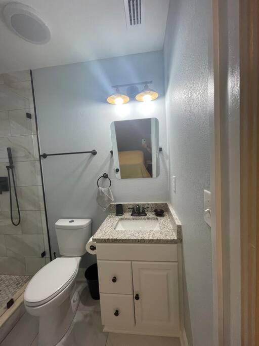 Twelve Oaks Modern Independent Apartment Tampa Bagian luar foto