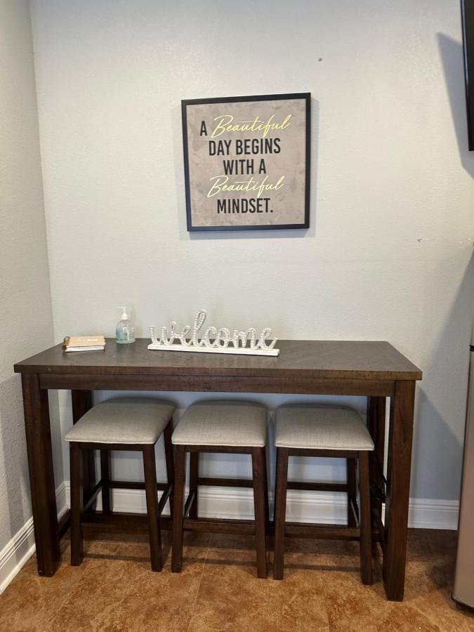 Twelve Oaks Modern Independent Apartment Tampa Bagian luar foto